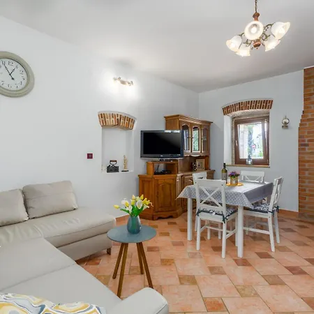 Dom wakacyjny Stone House Graziella